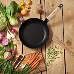 De Buyer Poêle 32 Cm Choc B Bois 6 De Buyer Poêle 32 Cm Choc B Bois -Le Creusec Boutique 281006 1 1 Poele 32 cm choc B Bois De Buyer